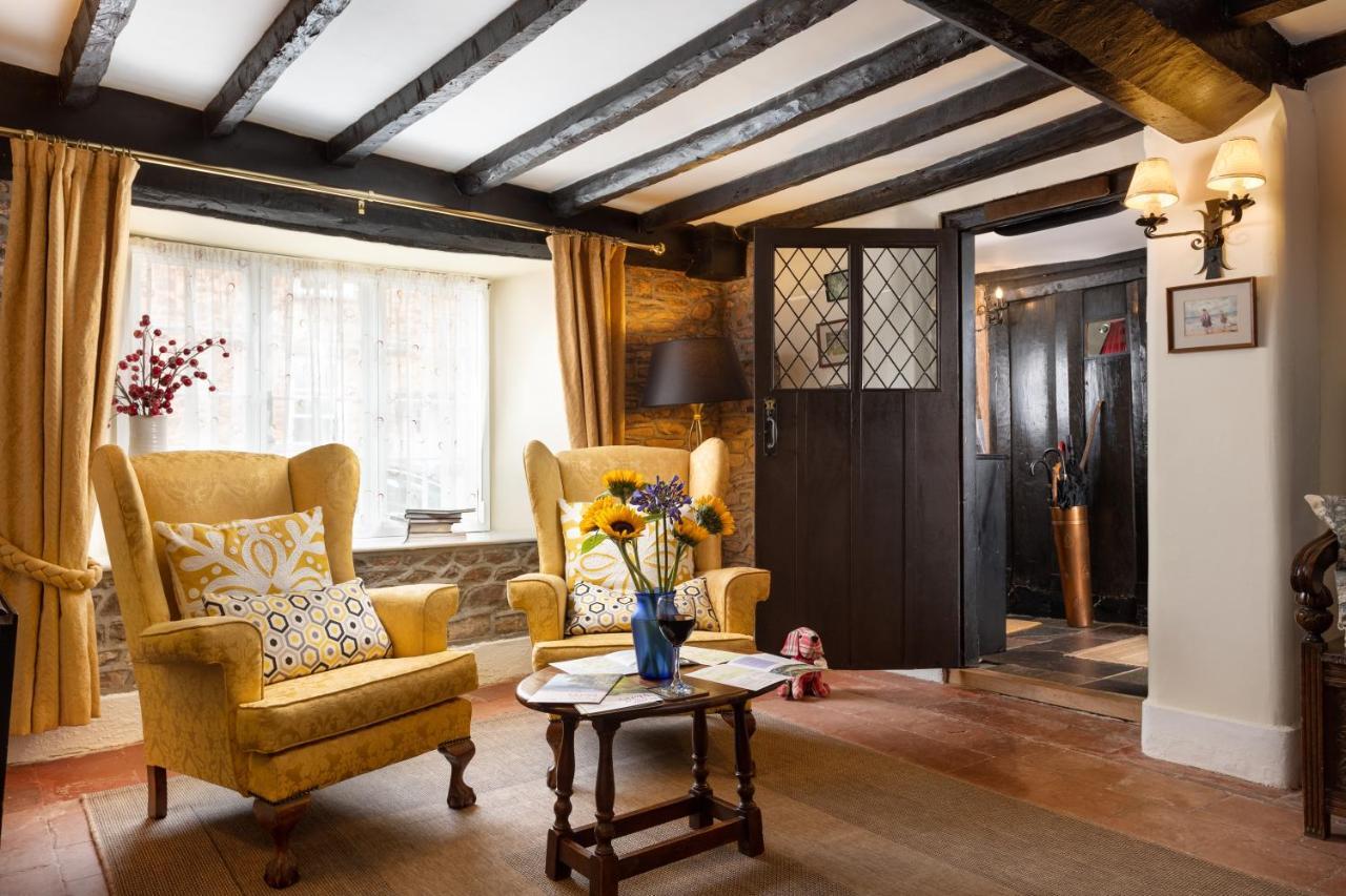 The Oval Villa Dunster Bagian luar foto